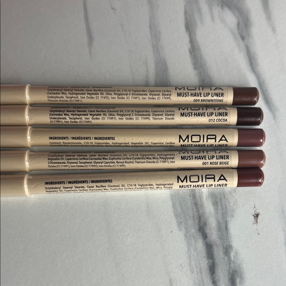 Moi Neutral Lip Liner Set — Brown and Rose Tones